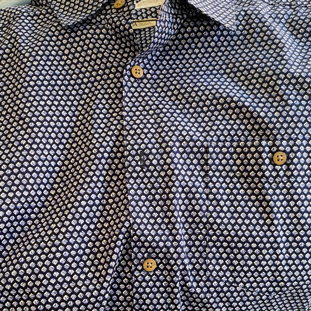 Moda Navy Geometric Button Down Shirt - Picture 4 of 4